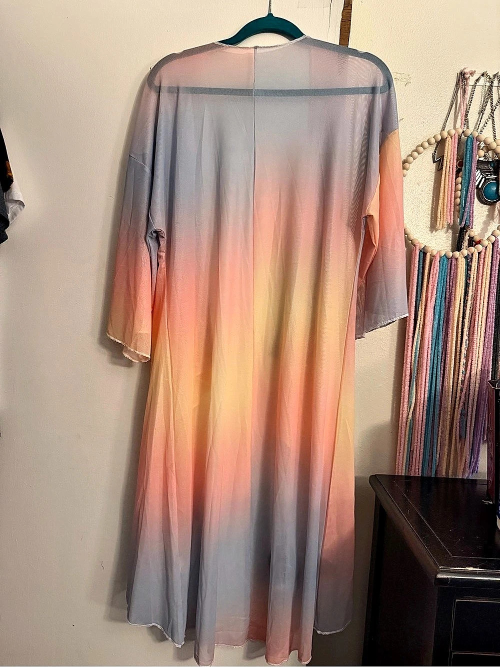 Ombre Sheer Ruffle Duster - Picture 2 of 2